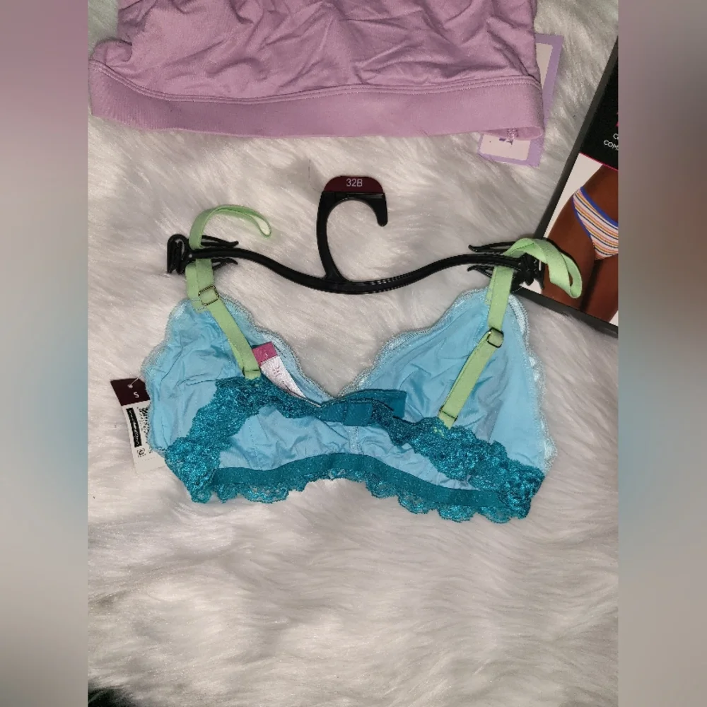 JoyLab Purple Bralette and No Boundaries Blue Lace Bra Set Bundle